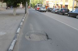 По отремонтированной улице Чернышевского невозможно ездить общественному транспорту