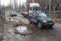 На Большой Садовой снова образовался глубокий провал