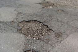 Дорога к Константиновке снова покрыта ямами