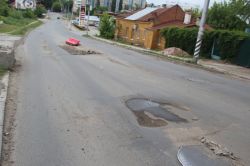 Провал на Вознесенской продолжает разрастаться