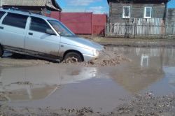 Жители Квасниковки недовольны состоянием центральной улицы села