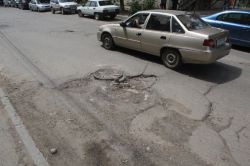 Ямочное разнообразие на улице Пугачева