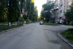 Жителям «Стрелки» отказывают в установке знаков на переходе через дорогу