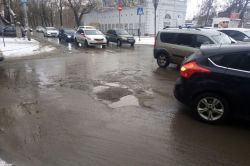 На улицы Астраханскую и Техническую снова вернулись ямы