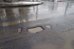 На Антонова остались неустраненные выбоины