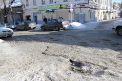 Перекресток на Московской обледенел из-за коммунальной аварии