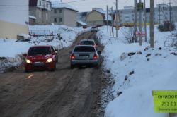 Заезд в Юбилейный превратился для автомобилистов в опасный аттракцион