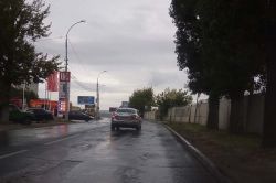 Жители СХИ просят организовать переход у остановки
