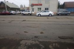 Просадка на улице Танкистов грозит превратиться в провал